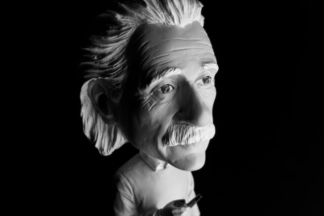 Photo caricaturist or magician